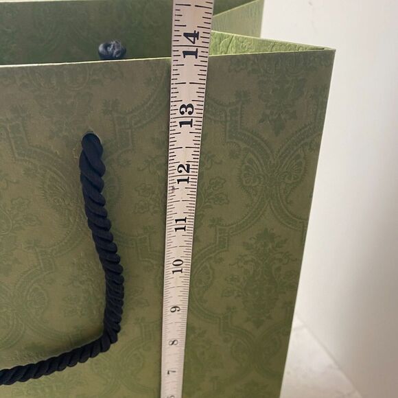 Gucci Green Signature Ornate Damask Embossed Paper Boutique Shopping Bag - Picture 5 of 6